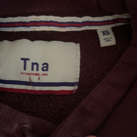 aritzia TNA sweater. - Picture 2 of 2